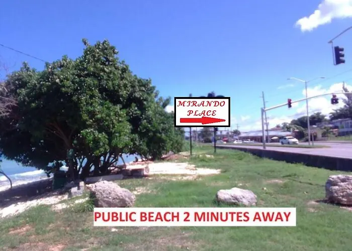 Apartment Mirando Place #8 ---beach Club Access, ,pool, Hottub, Gym,3 Lounges, #8 -airport 10 Mins Montego Bay