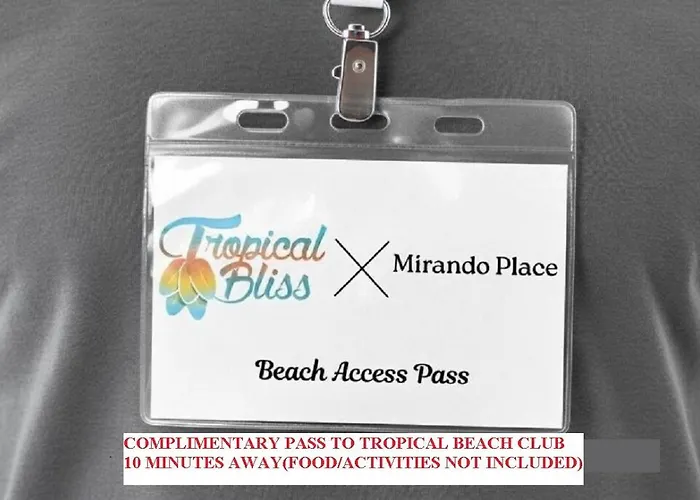 Apartment Mirando Place #8 ---beach Club Access, ,pool, Hottub, Gym,3 Lounges, #8 -airport 10 Mins Montego Bay